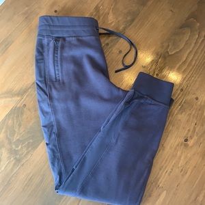Lululemon zipper pocket joggers size 8